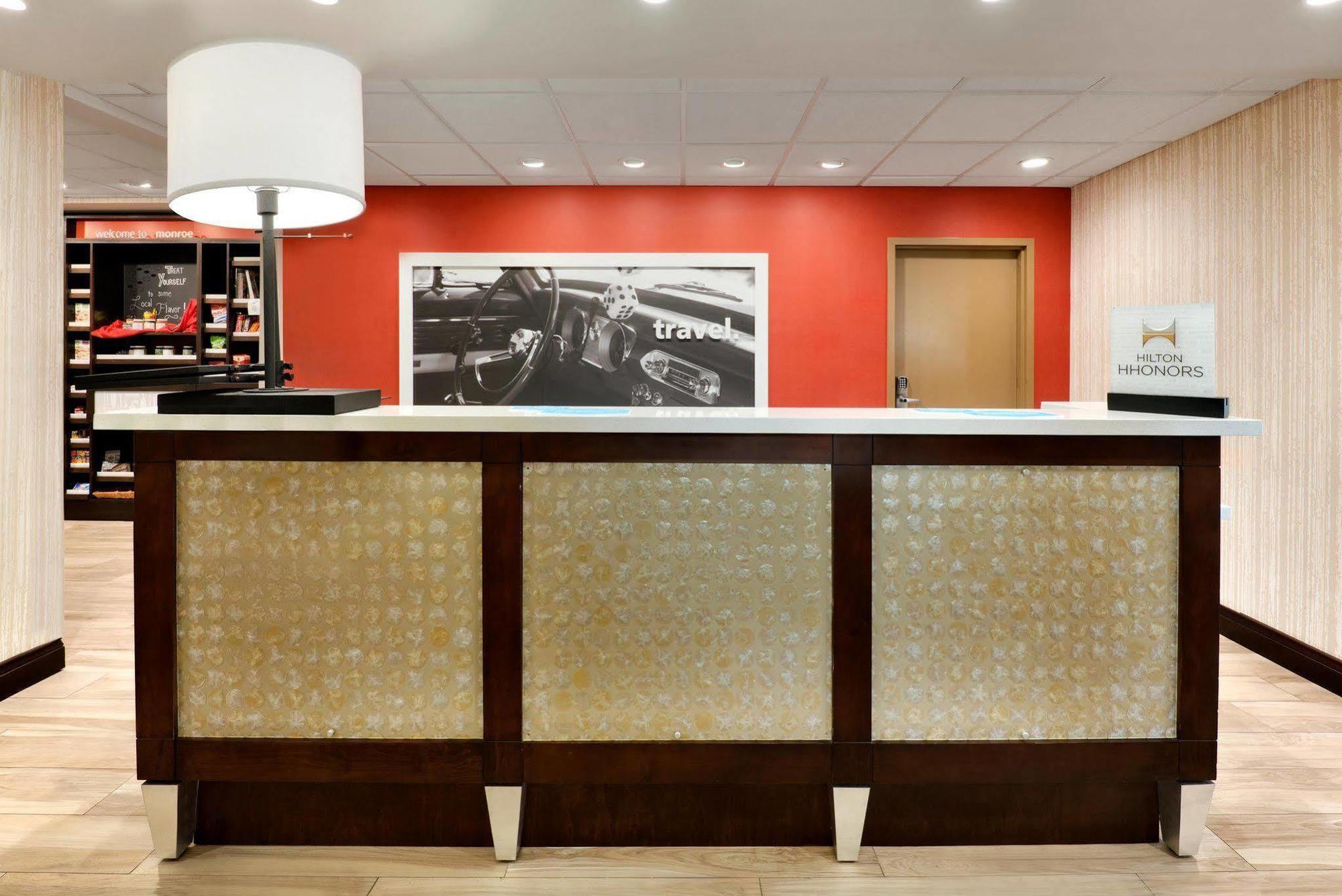 Hampton Inn And Suites Monroe Exterior photo